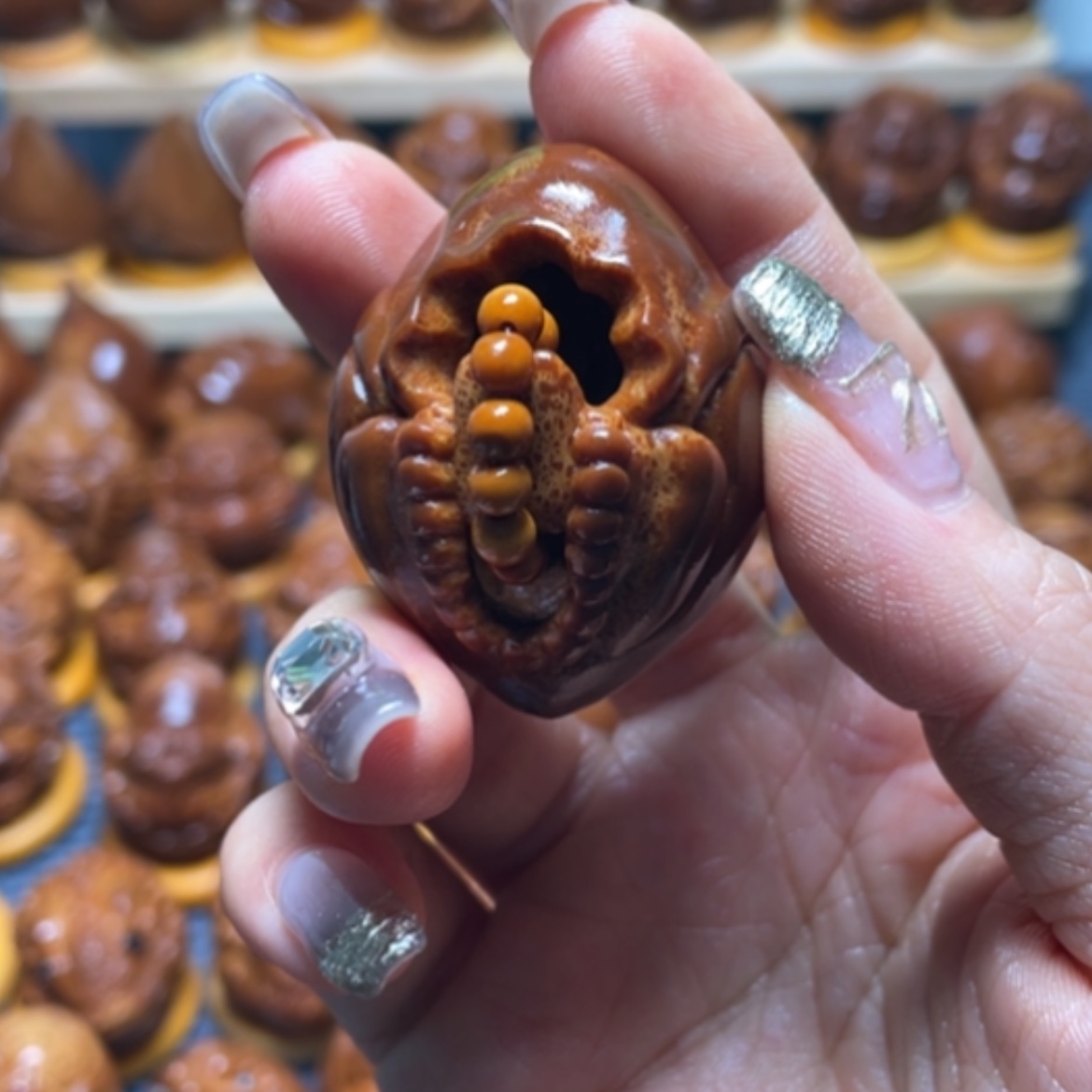 【闪购商品】橄榄核雕大**命