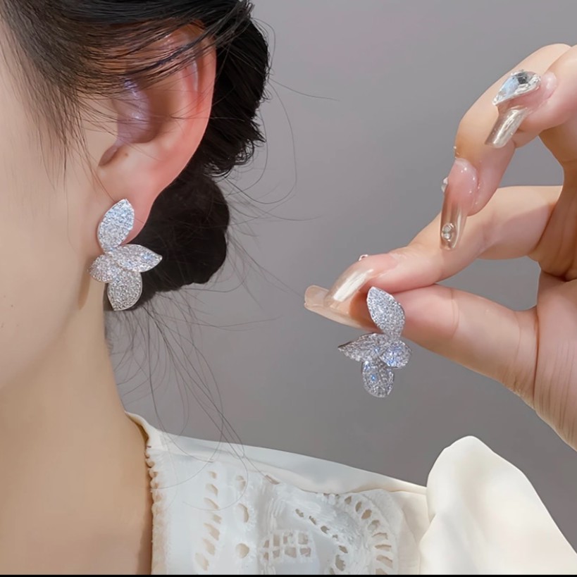 铜合金锆石耳饰  轻奢微镶树叶耳环满钻设计感耳饰新款耳钉潮