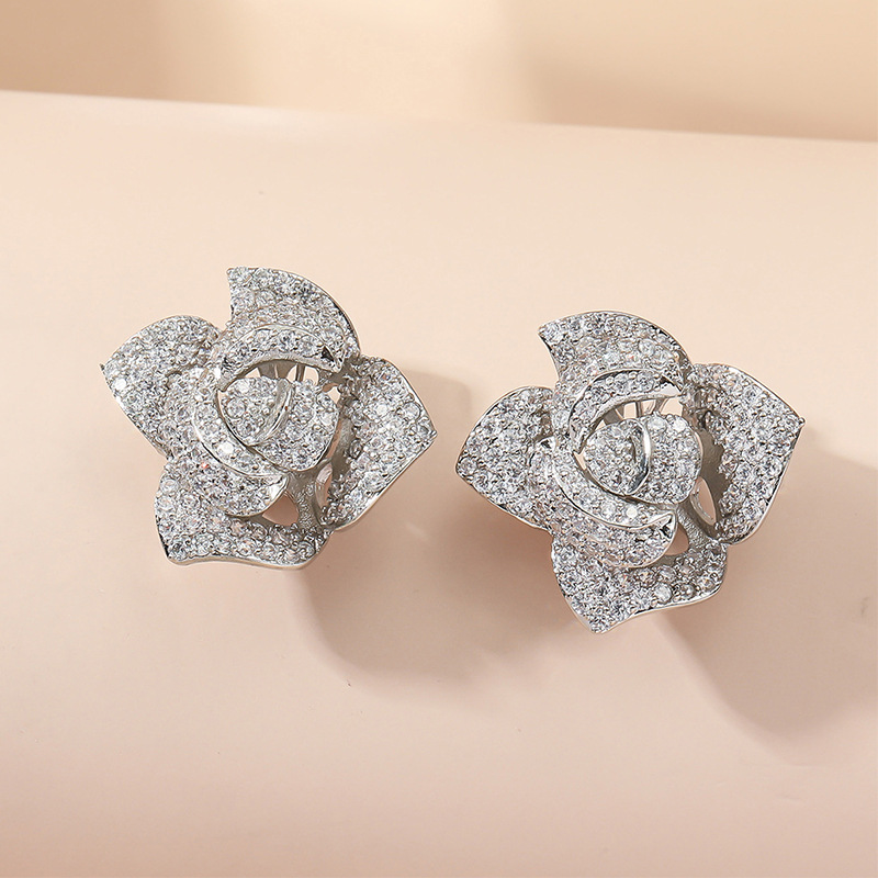 铜合金合成锆石耳饰 玫瑰花耳钉新款花朵气质耳坠轻奢精致耳饰女