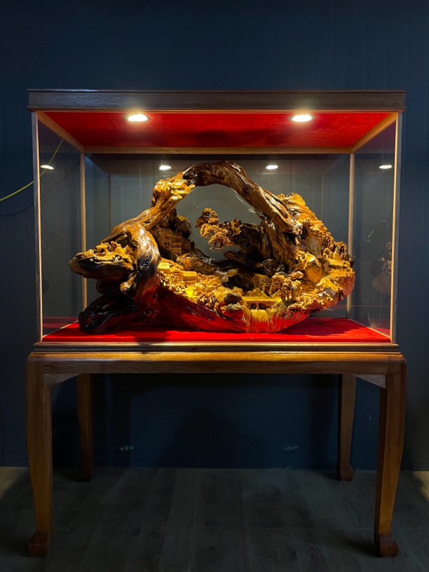 山水雕刻摆件，长135宽62高168