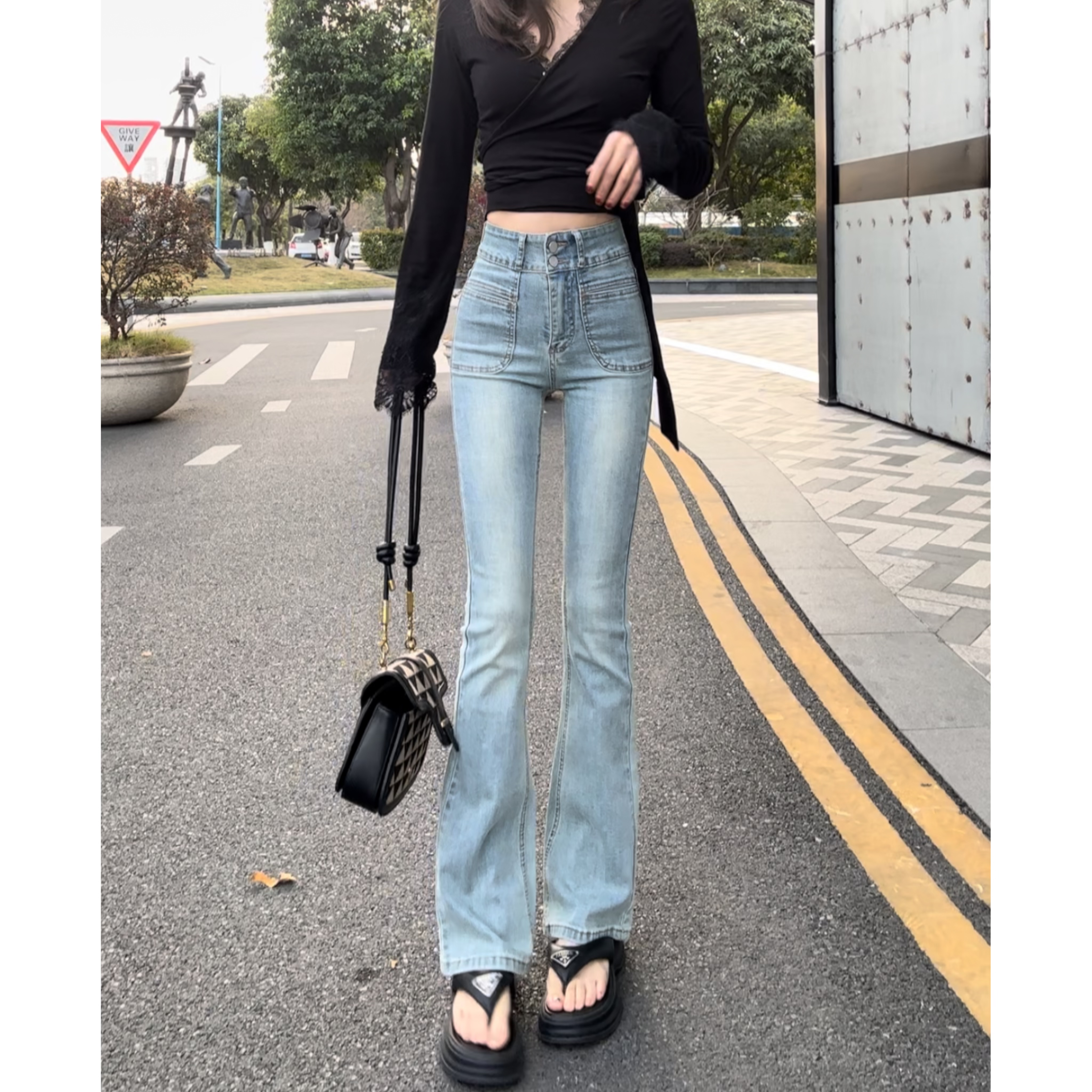 高腰显瘦提臀2粒扣百搭欧若风春季新款喇叭裤牛仔裤女