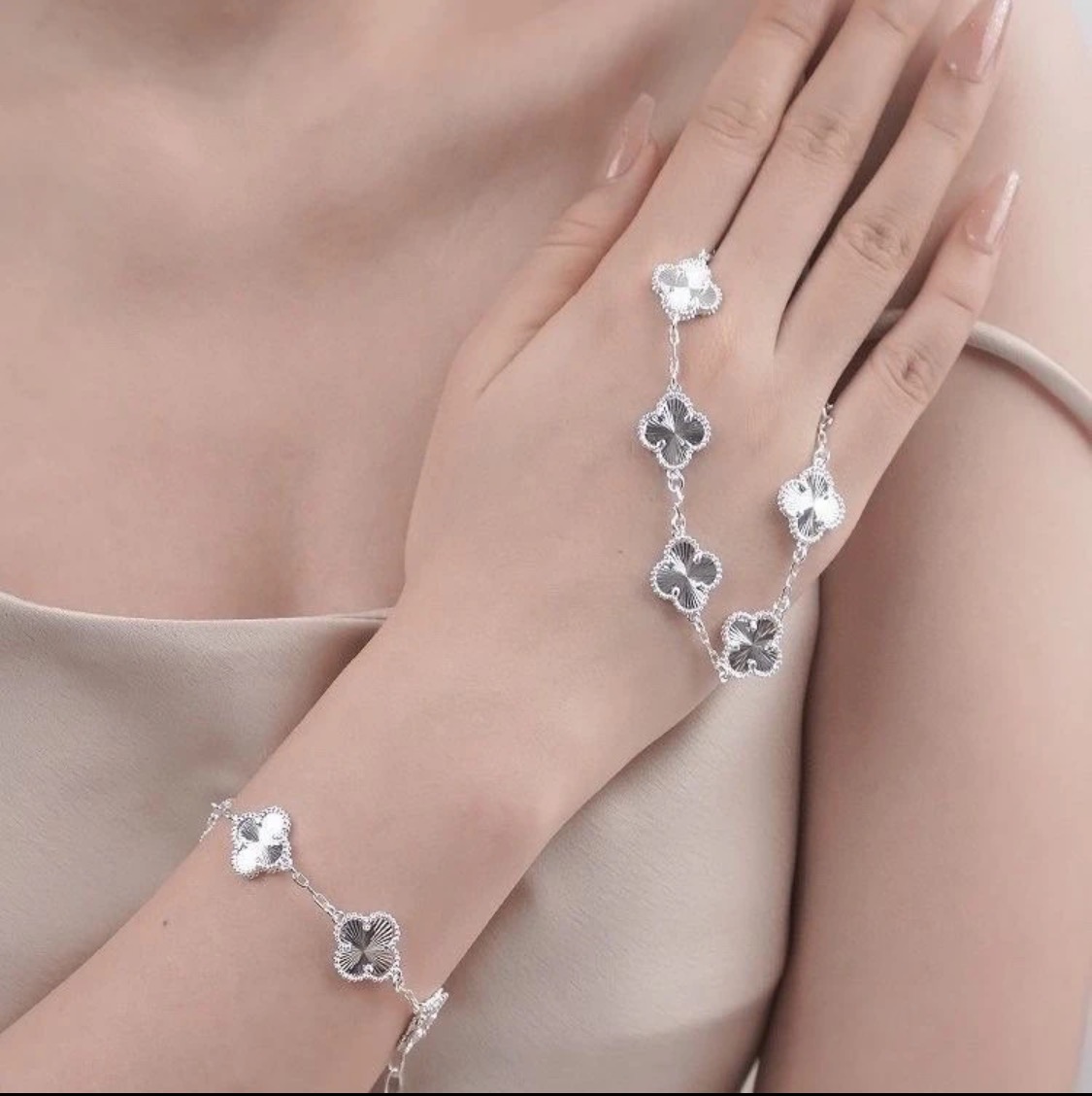 足银手链 足银990 镭射韩版ins四叶草个性时尚百搭轻奢手链送闺蜜