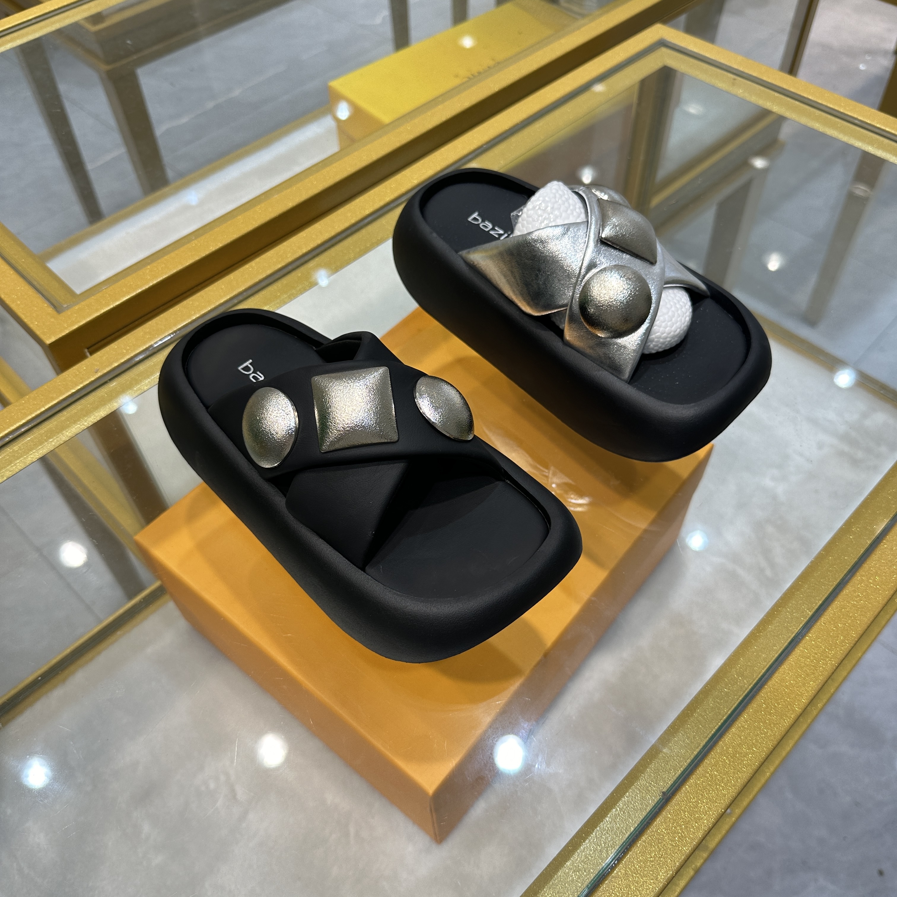 S网红凉拖鞋女外穿2024年新款夏季时尚厚底增高舒适一字拖