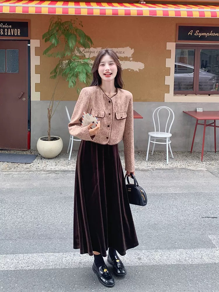 672大码新款法式轻熟风小香风外套洋气时髦吊带连衣裙一整套