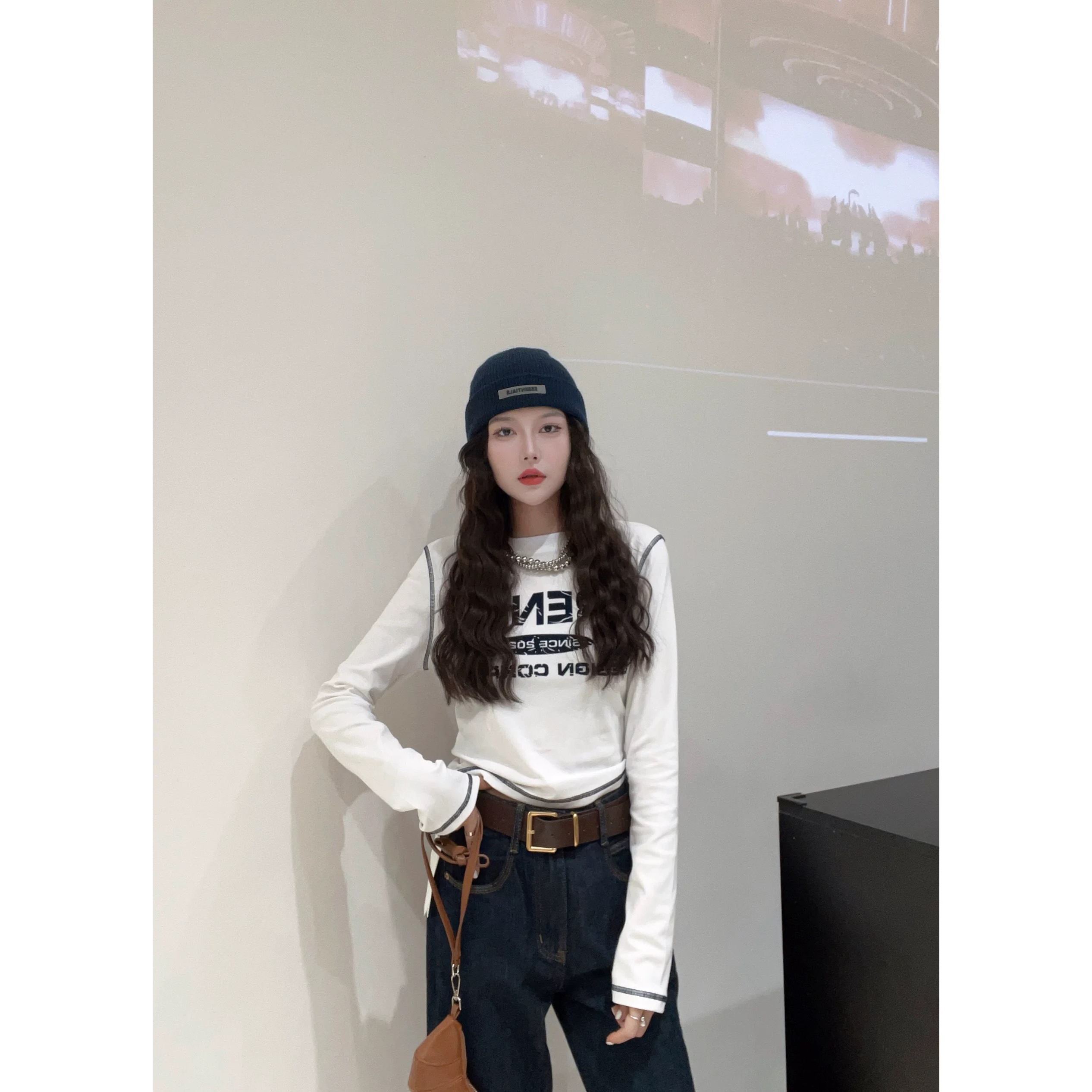 早春新款大码240909印花字母打底衫女修身(以主播手里实物为主)