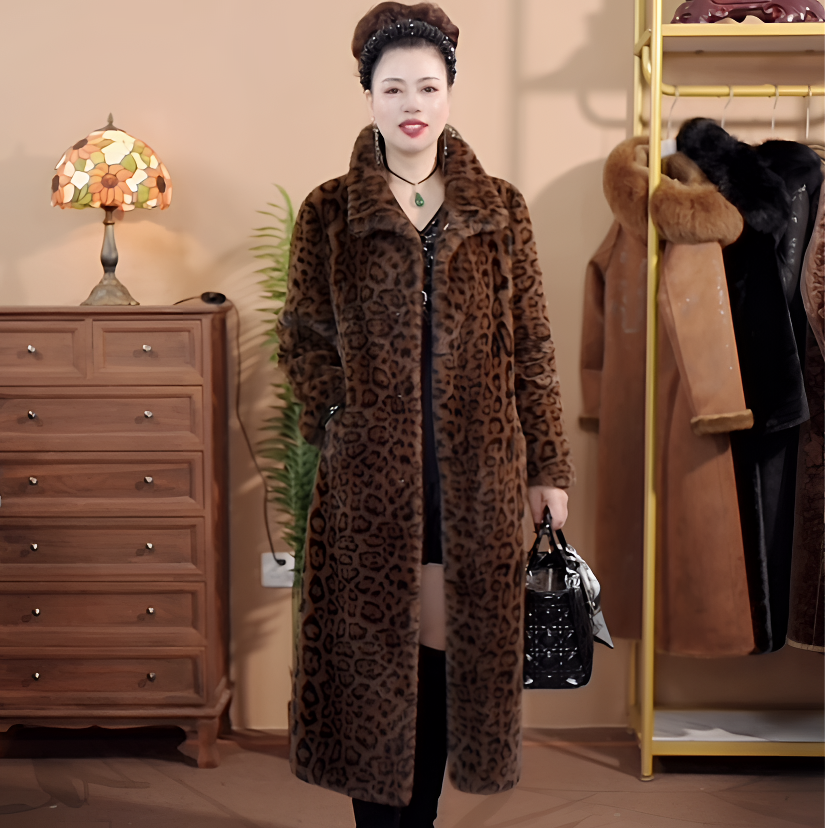 【老板娘琪琪】9078 时尚豹纹 冬季女士保暖设计师外套大码女款 