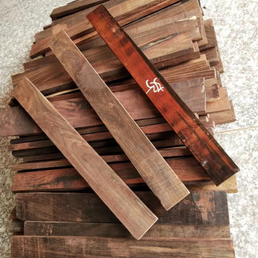 家具辅料（意向金）小小料酸枝木