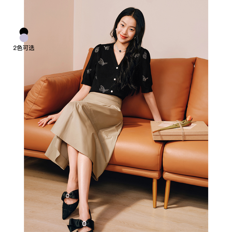 珂莱蒂尔静奢风显瘦气质时尚复古法式名媛通勤针织衫KZ03248W0