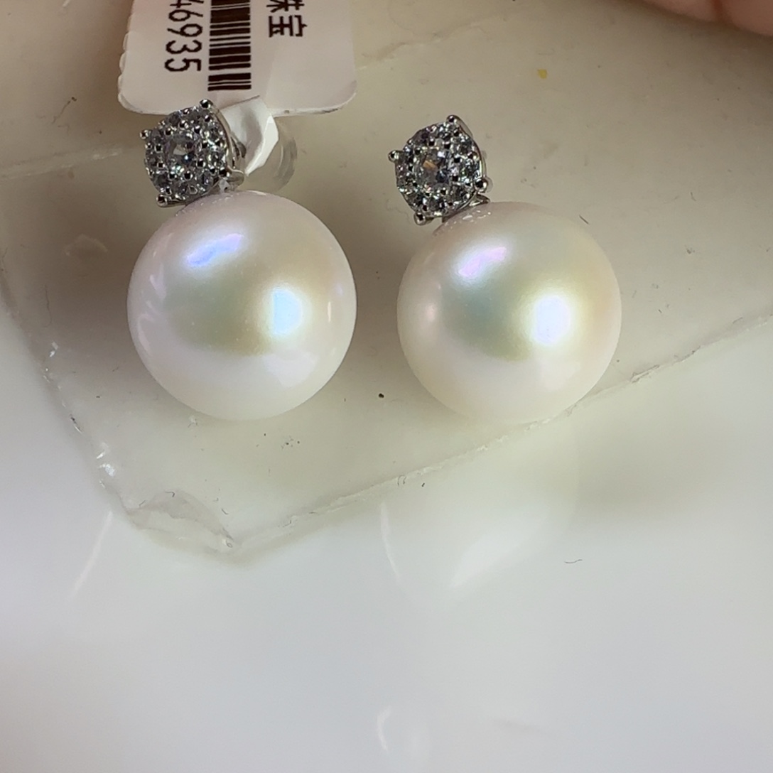 淡水珍珠耳饰未镶嵌