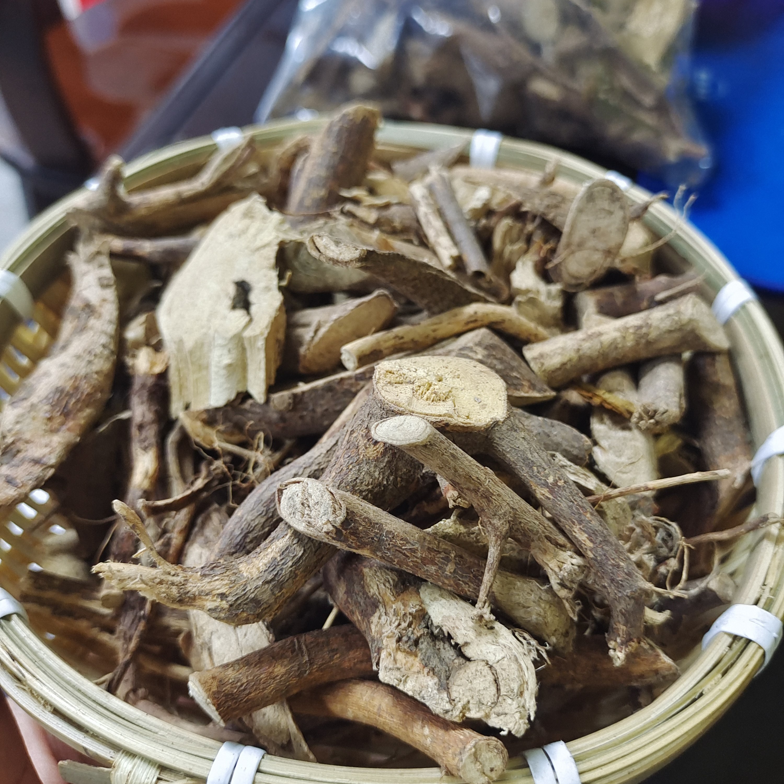 【野生五指毛桃】切断半斤起拍