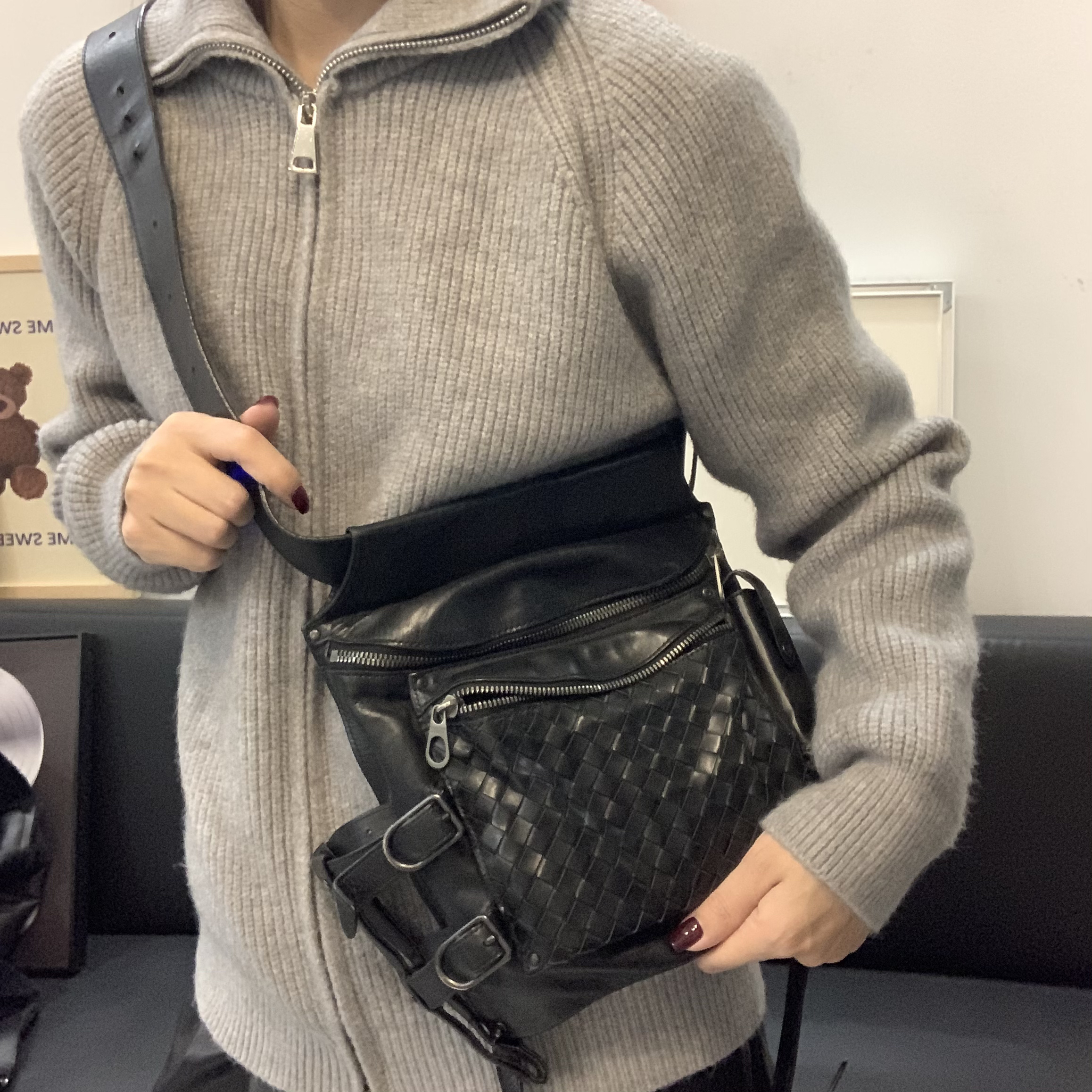 95新 BOTTEGA VENETA/葆蝶家 0黑色编织机车包