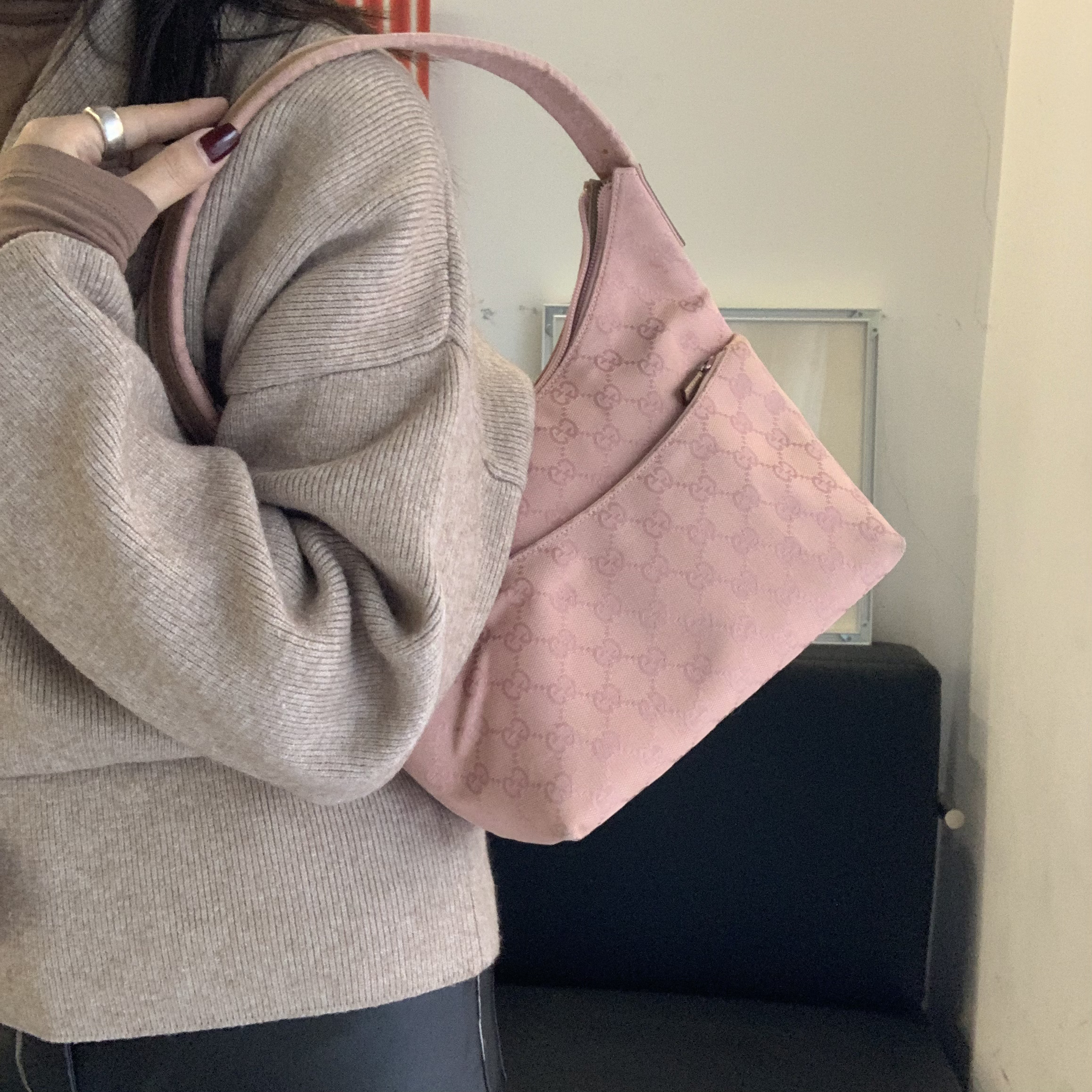 95新 GUCCI/古驰 0 粉色帆布单肩包