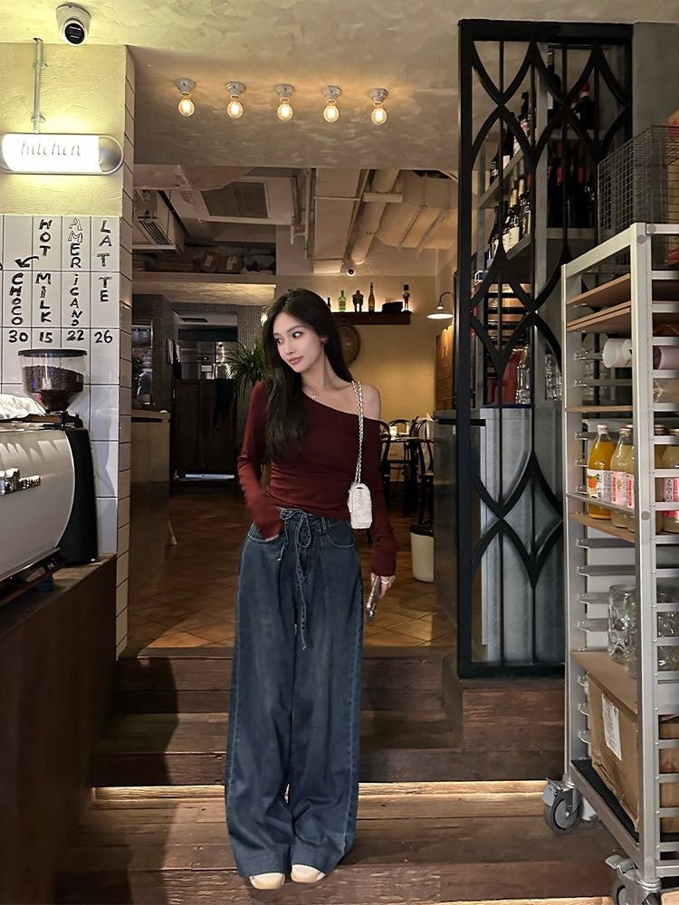 【B100 -B199】斜领露肩带胸垫长袖T恤女秋季装修身显瘦纯欲风上衣