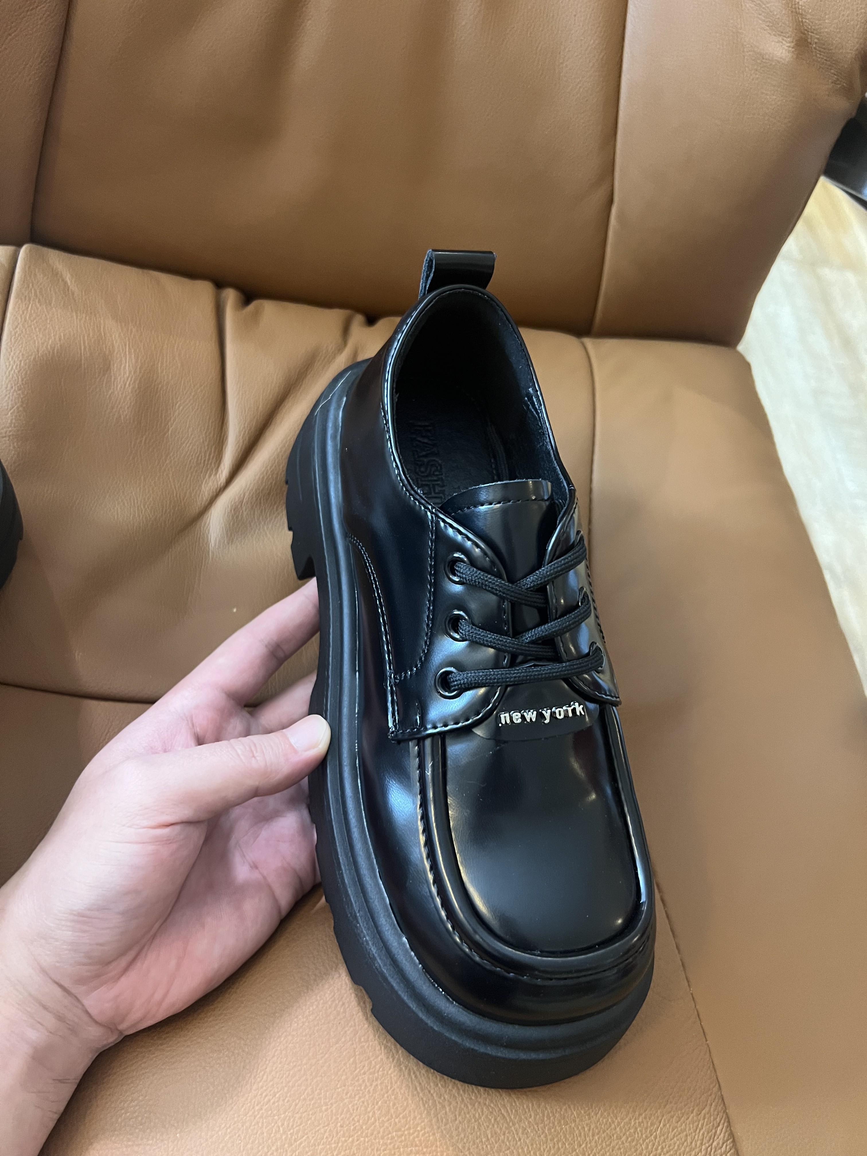 519女士厚底系带小皮鞋(脚肥拍大)