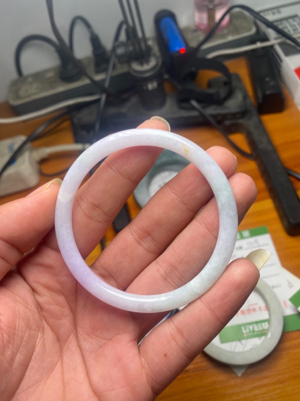 天然缅甸翡翠手镯成品，包工包邮包证书