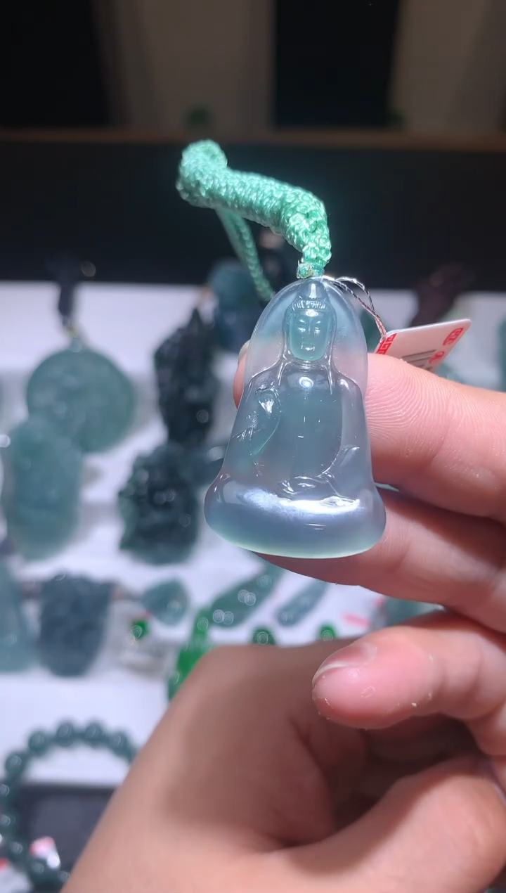 【闪购商品】翡翠颈饰未镶嵌a30