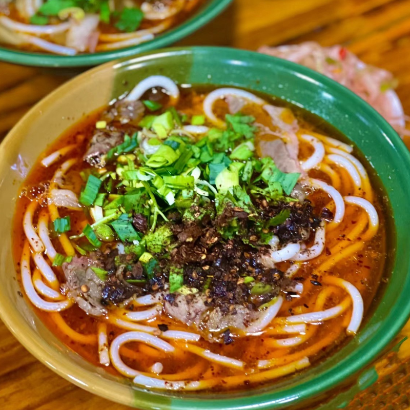 贵州特色遵义柴火辣椒面传统工艺蘸野菜伴粉面