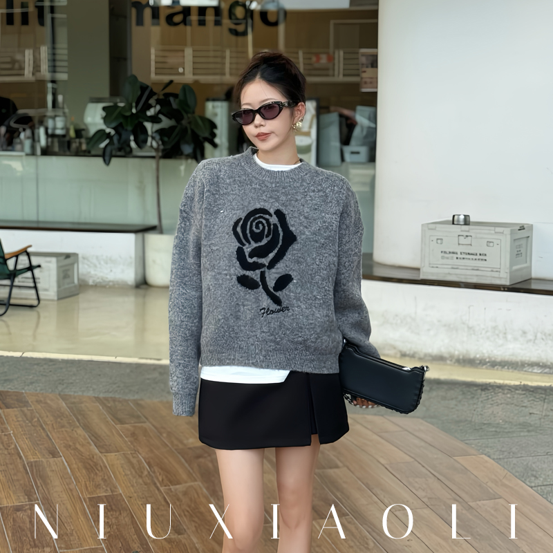 捡漏甩卖，厚款玫瑰花刺绣宽松慵懒风针织毛衣圆领落肩长袖2024冬