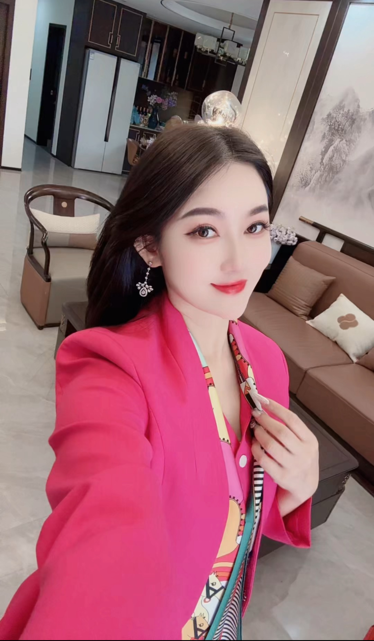 臻韩美2024玫红三件套微喇裤套装2451#