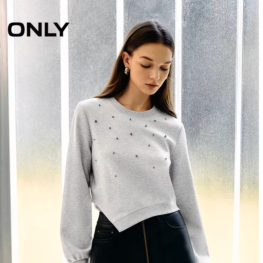 ONLY2025秋季新款时尚满天星亮钻装饰正肩圆领卫衣女装|12439S029