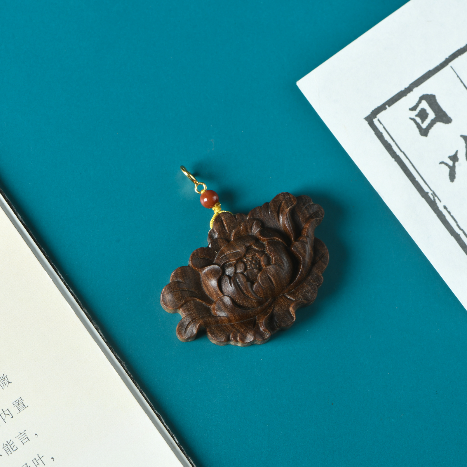 （木带宝）印度老山檀香牡丹花精雕富贵花开吊坠 