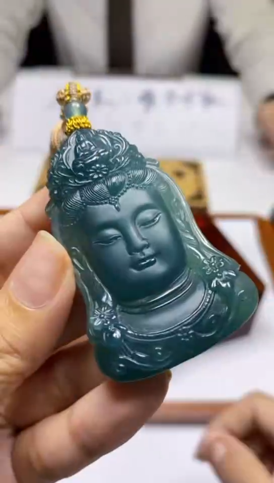 【闪购商品】定制翡翠未镶嵌宾利131213387