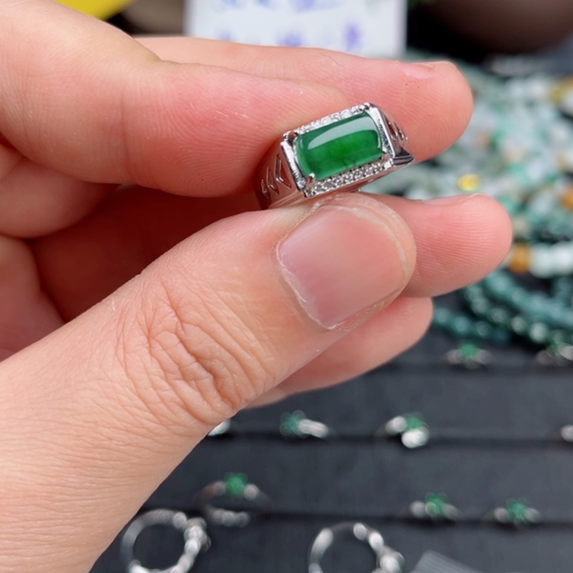 【闪购商品】翡翠戒指未镶嵌阿*