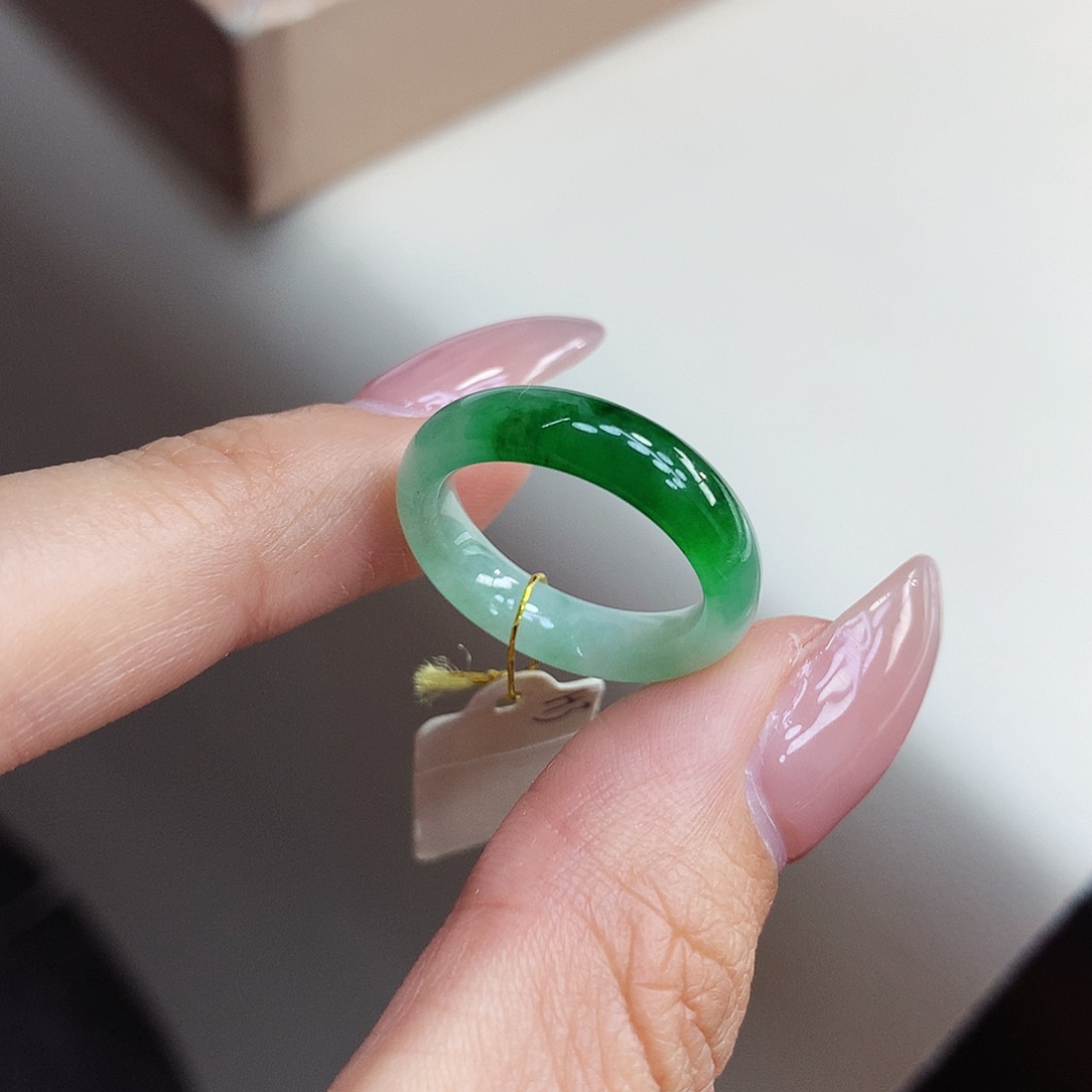 翡翠戒指未镶嵌11号