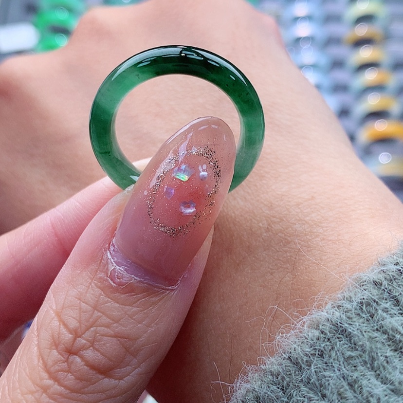 【闪购商品】翡翠戒指未镶嵌佳*宝