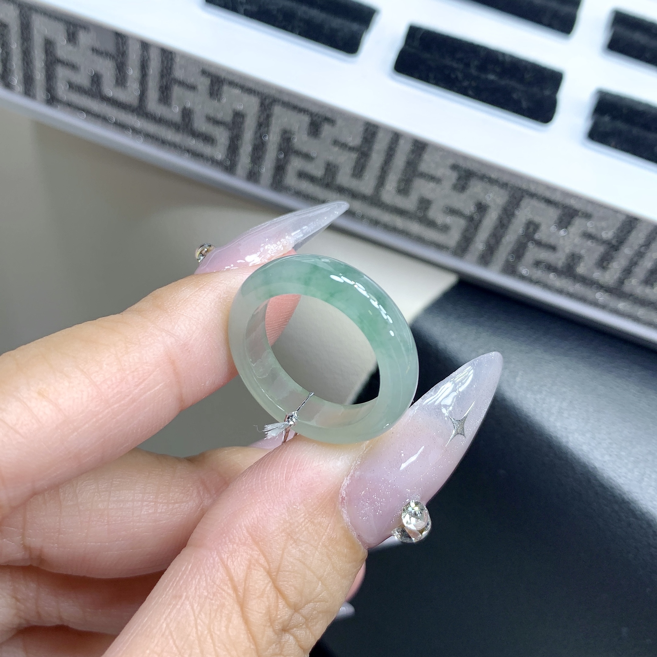 翡翠戒圈-天然缅甸A货翡翠老坑冰晴底飘花戒圈指圈13号通透时尚