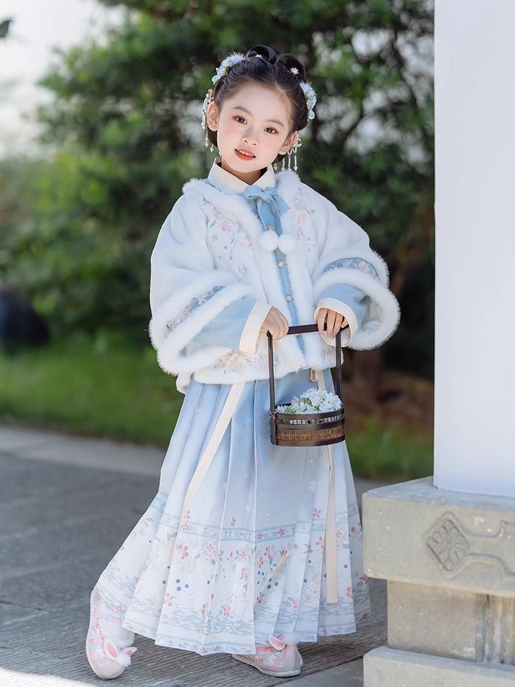 汉服拜年服女童国风冬季新款加绒加厚超仙古风古装马面裙儿童唐装