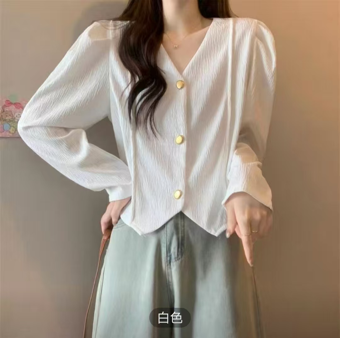 秋季大码胖mm设计感v领长袖衬衫女法式短款遮肉显瘦洋气减龄上衣