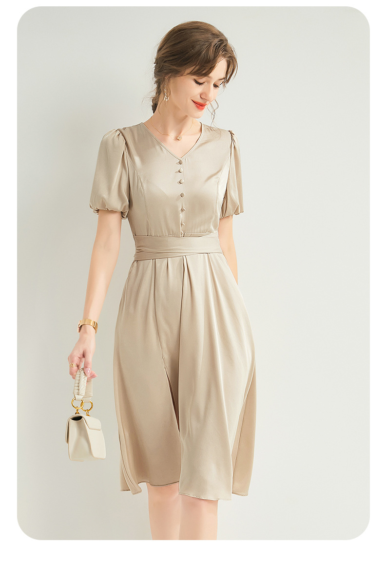 名衣撤柜女装  59.9米-99.9米