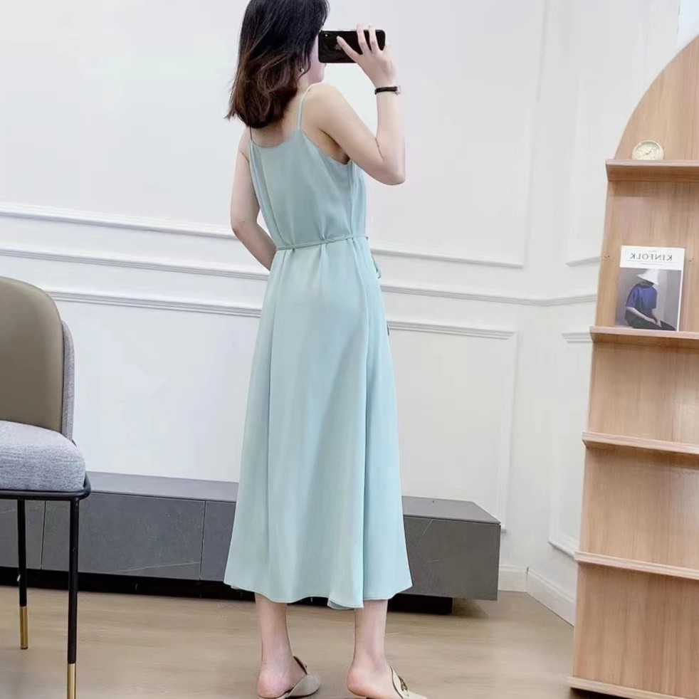 无袖高感时尚简约大方美丽长裙显瘦吊带百搭宽松小众中长款气质