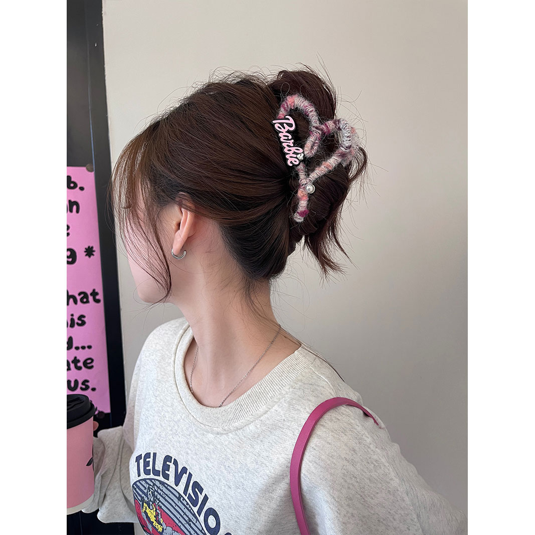 小众甜酷毛线爱心发夹女后脑勺大号气质鲨鱼夹子抓夹芭比抓夹网红