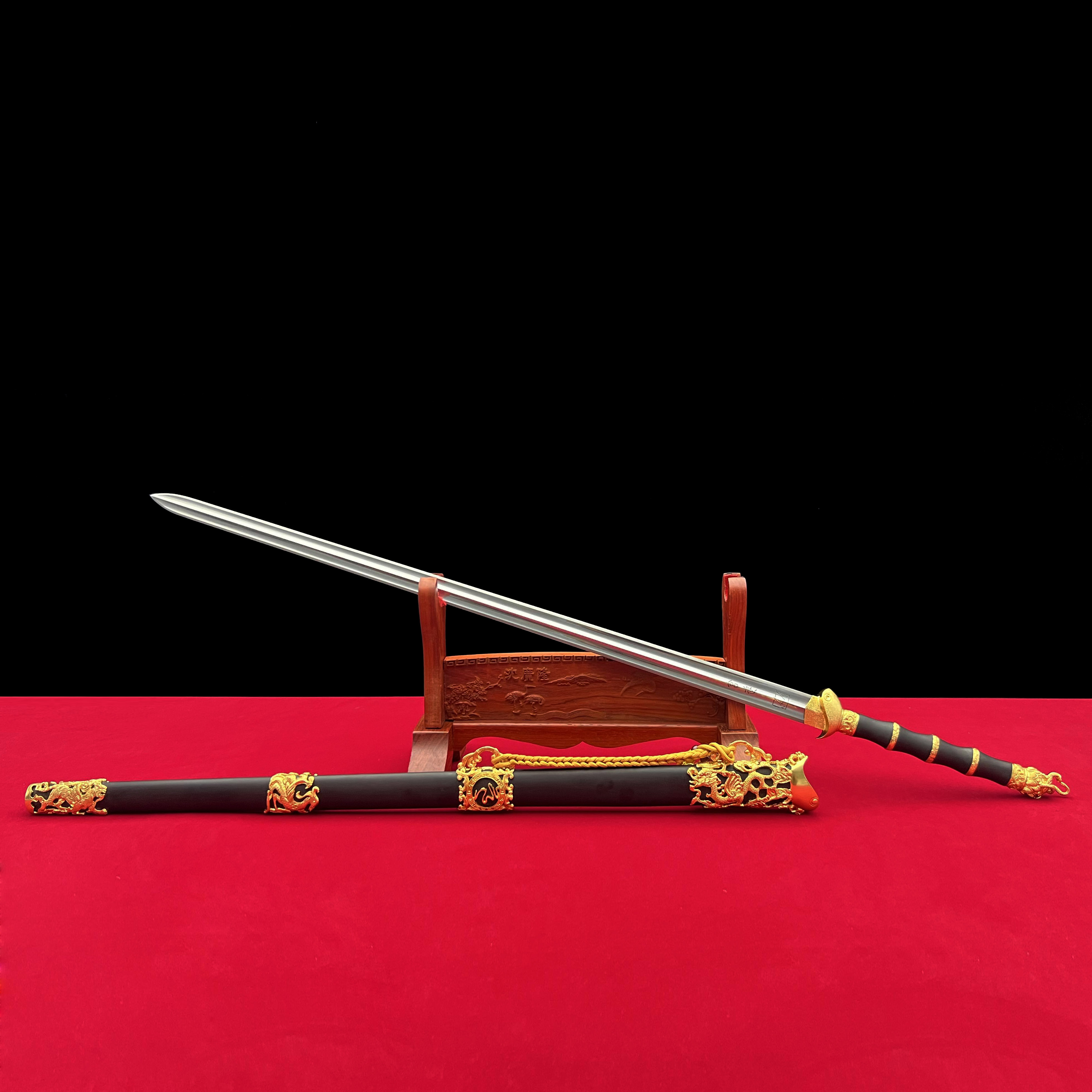 龙泉沈广隆-沈州作品 玄武剑 黄铜包金 黑檀木 花纹钢 未开刃