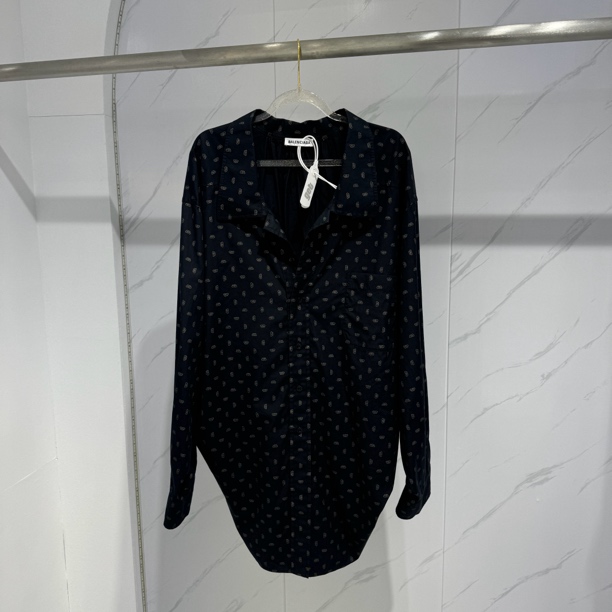 99新 Balenciaga/巴黎世家 锁扣logo满印衬衫外套/36码