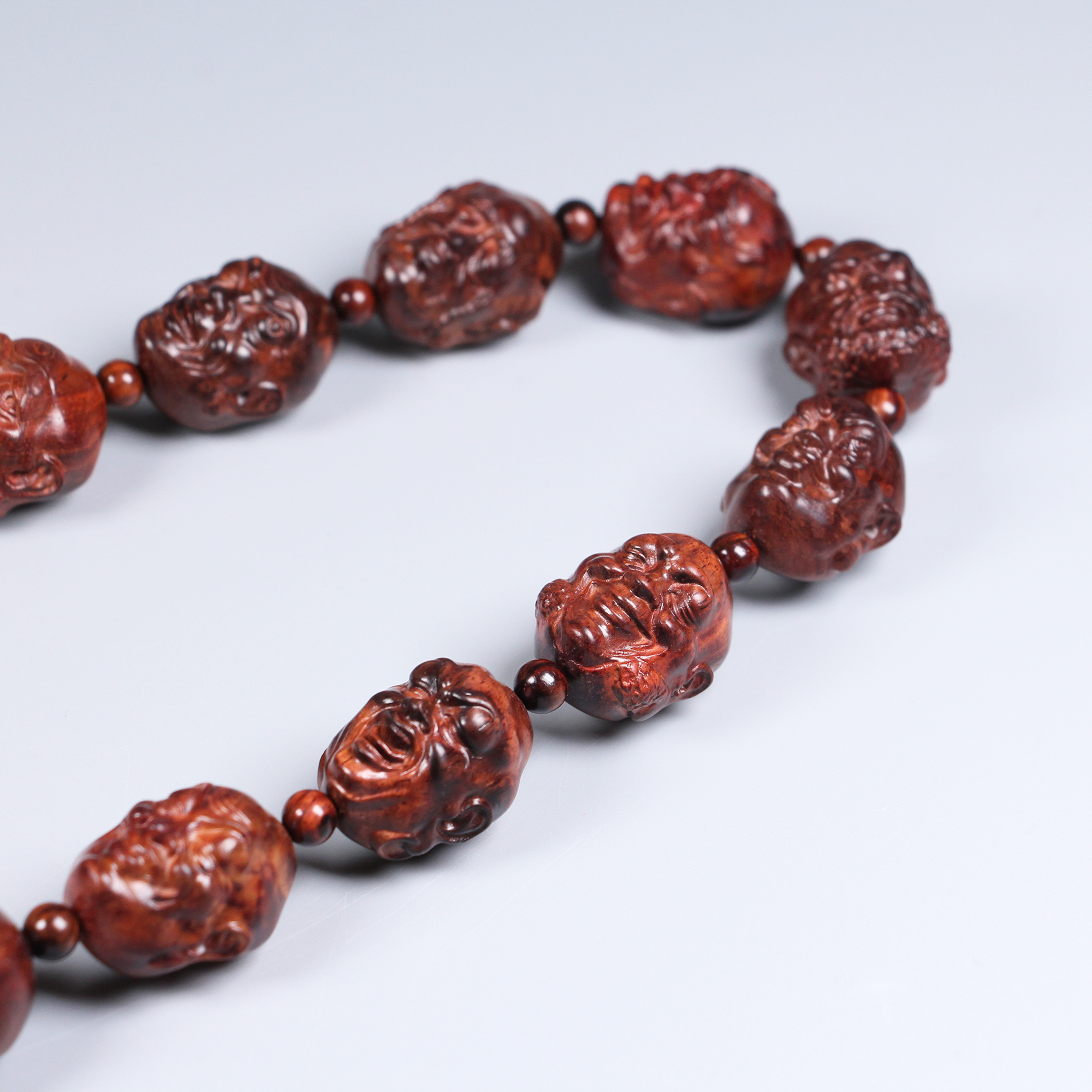 欣欣精选*海南黄花梨老油雕刻十八罗汉手串