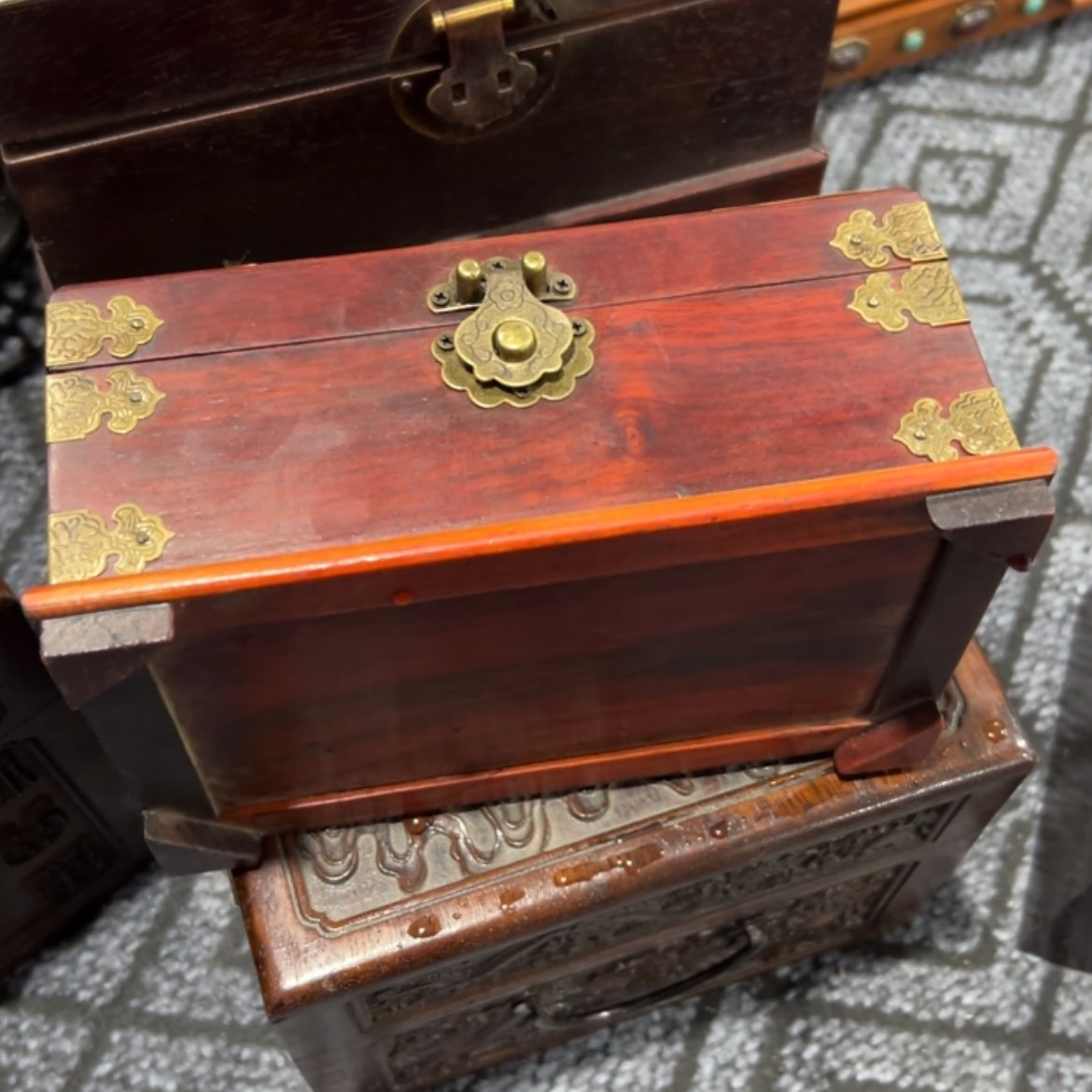 【闪购商品】瓷摆件栓*