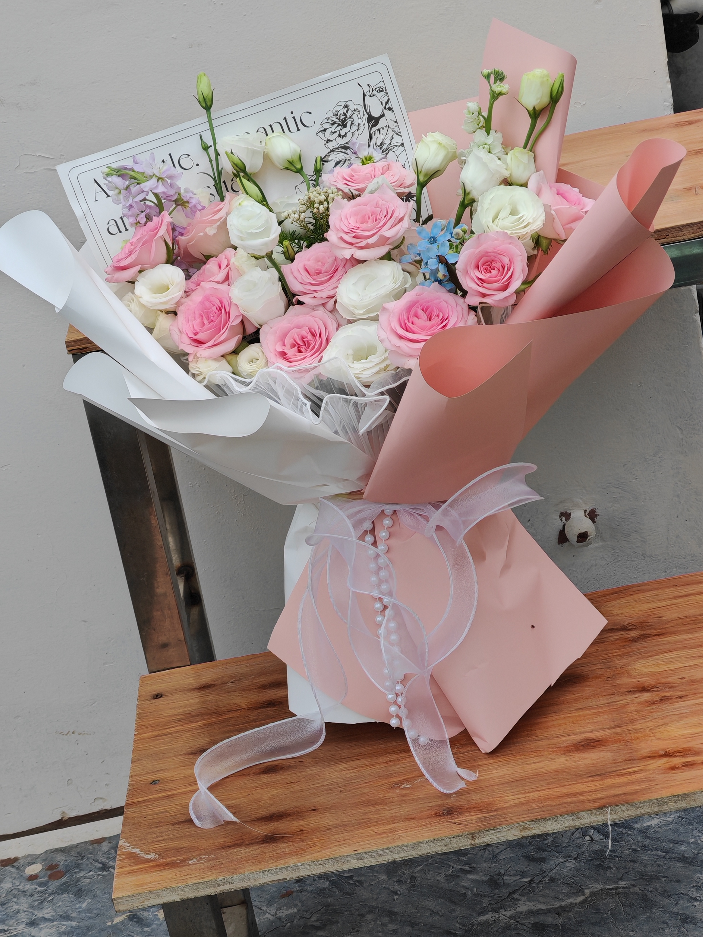 【粉色恋人】11支粉色玫瑰混搭桔梗配花送女友闺蜜爱人生日礼物