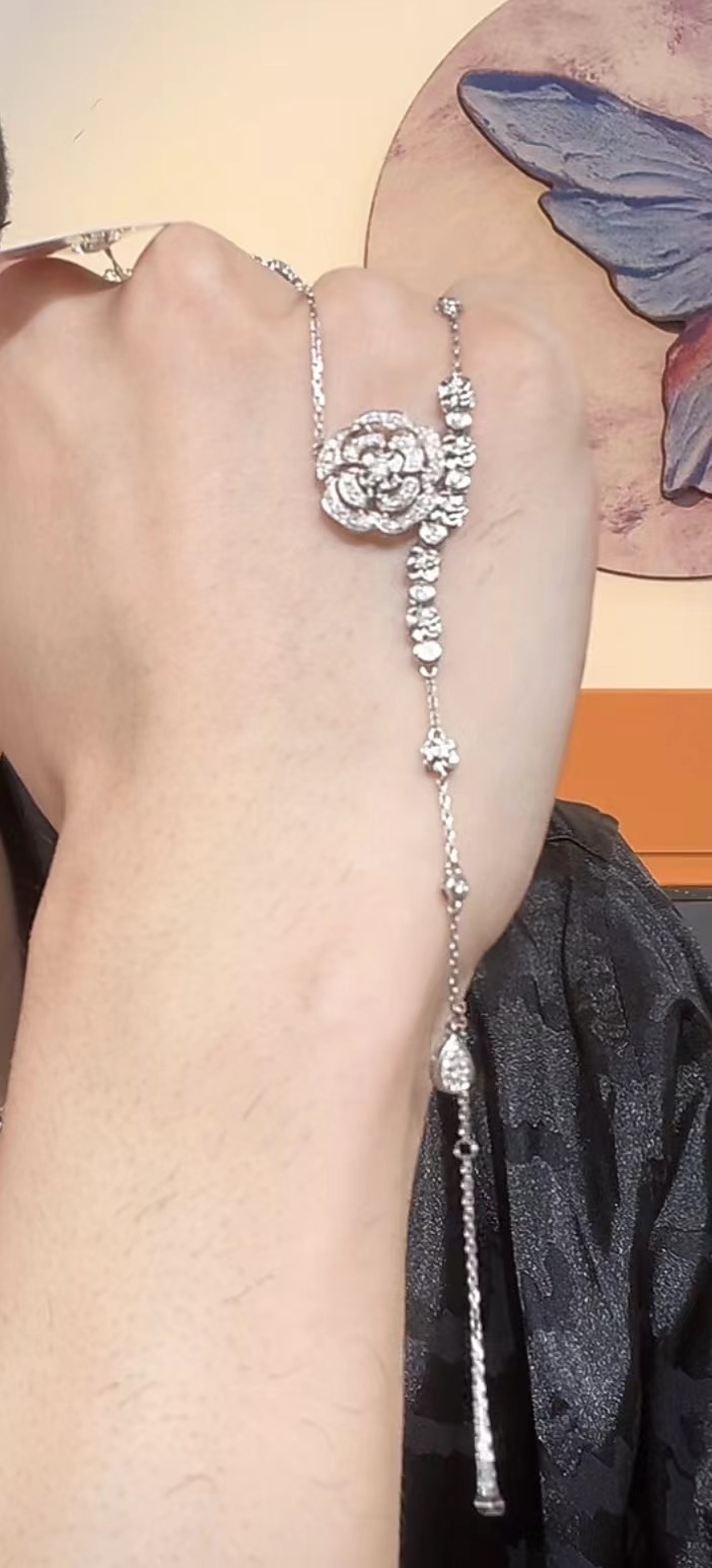 【月下高定珠宝】18k金 1克拉山茶花y字链