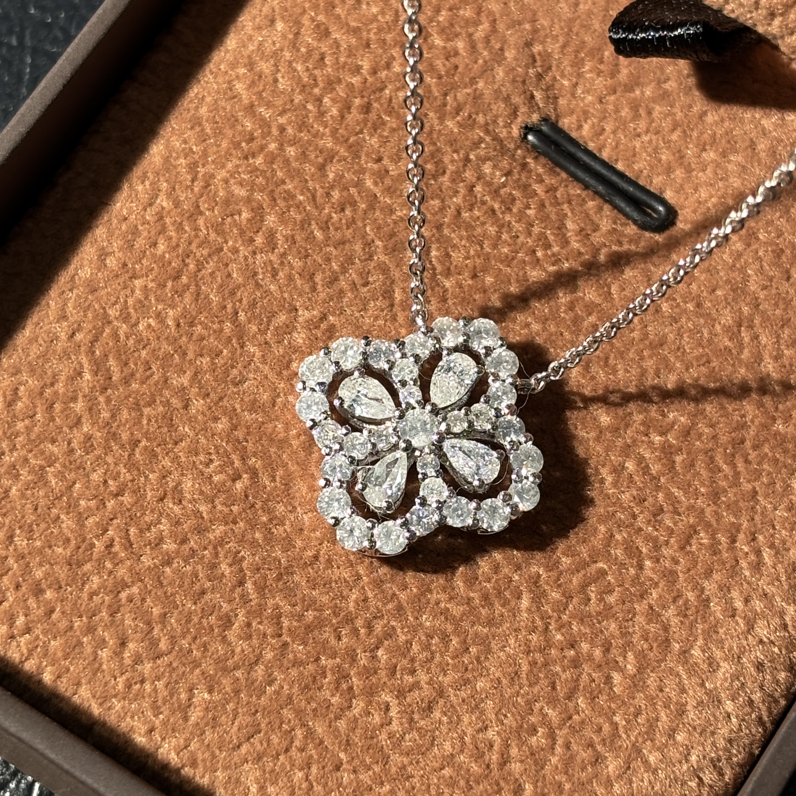 【月下高定珠宝】18k金 1克拉水滴四叶草套链