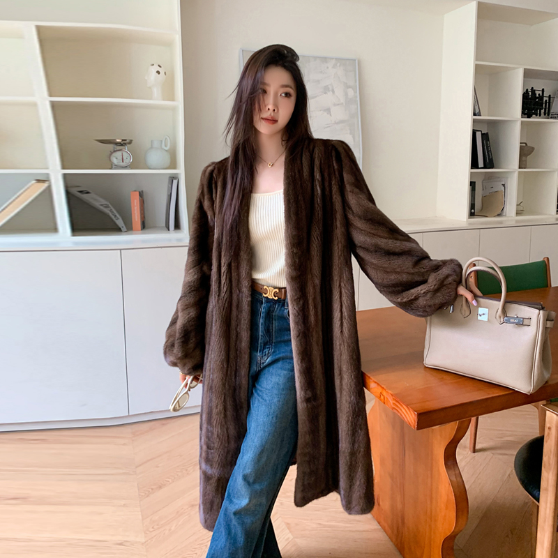 “毕加索线条”进口天鹅绒母貂水貂抽刀女整貂貂皮长款外套ZD13Y024