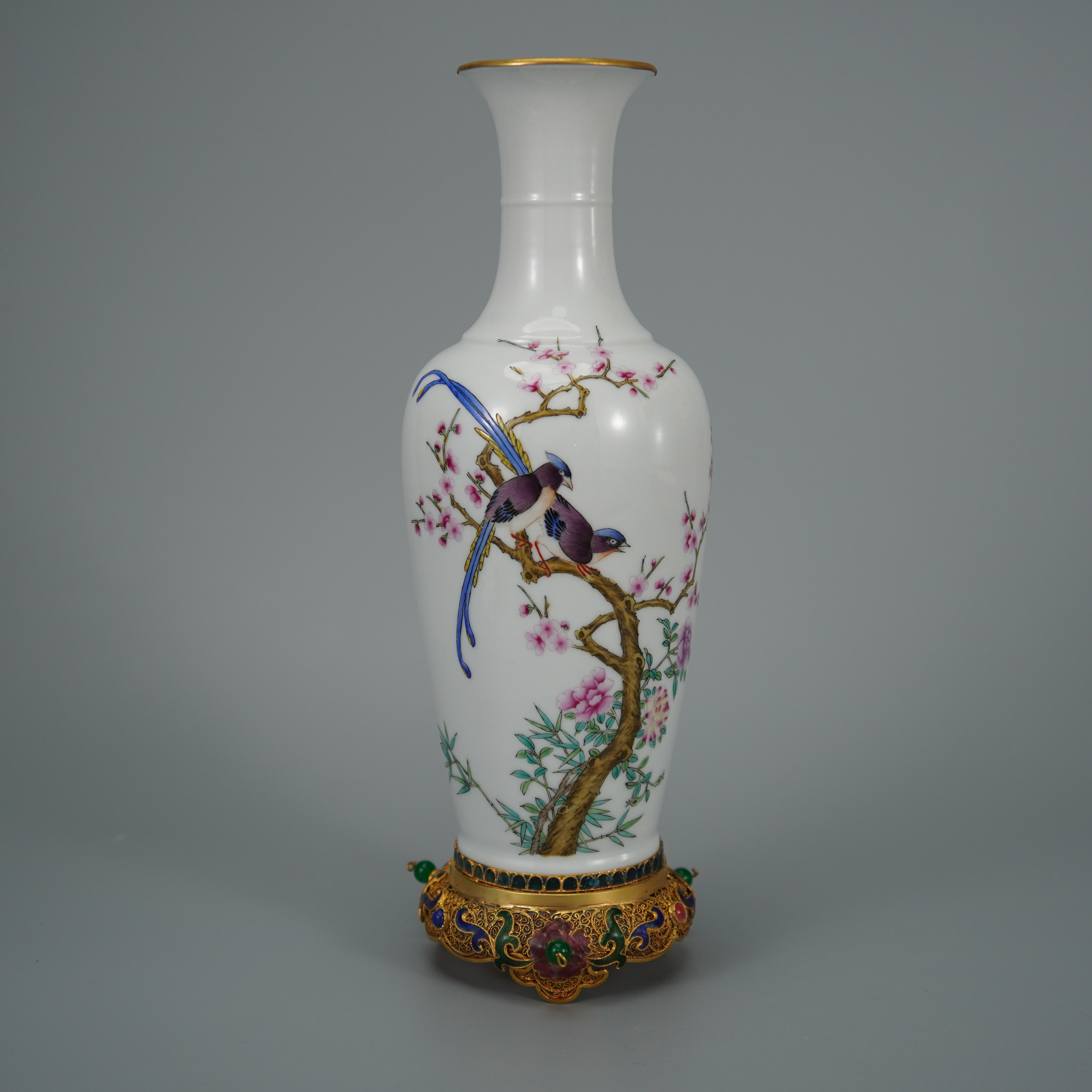 当代 10315清雍正粉彩花鸟银鎏金缧丝观音瓶瓷器