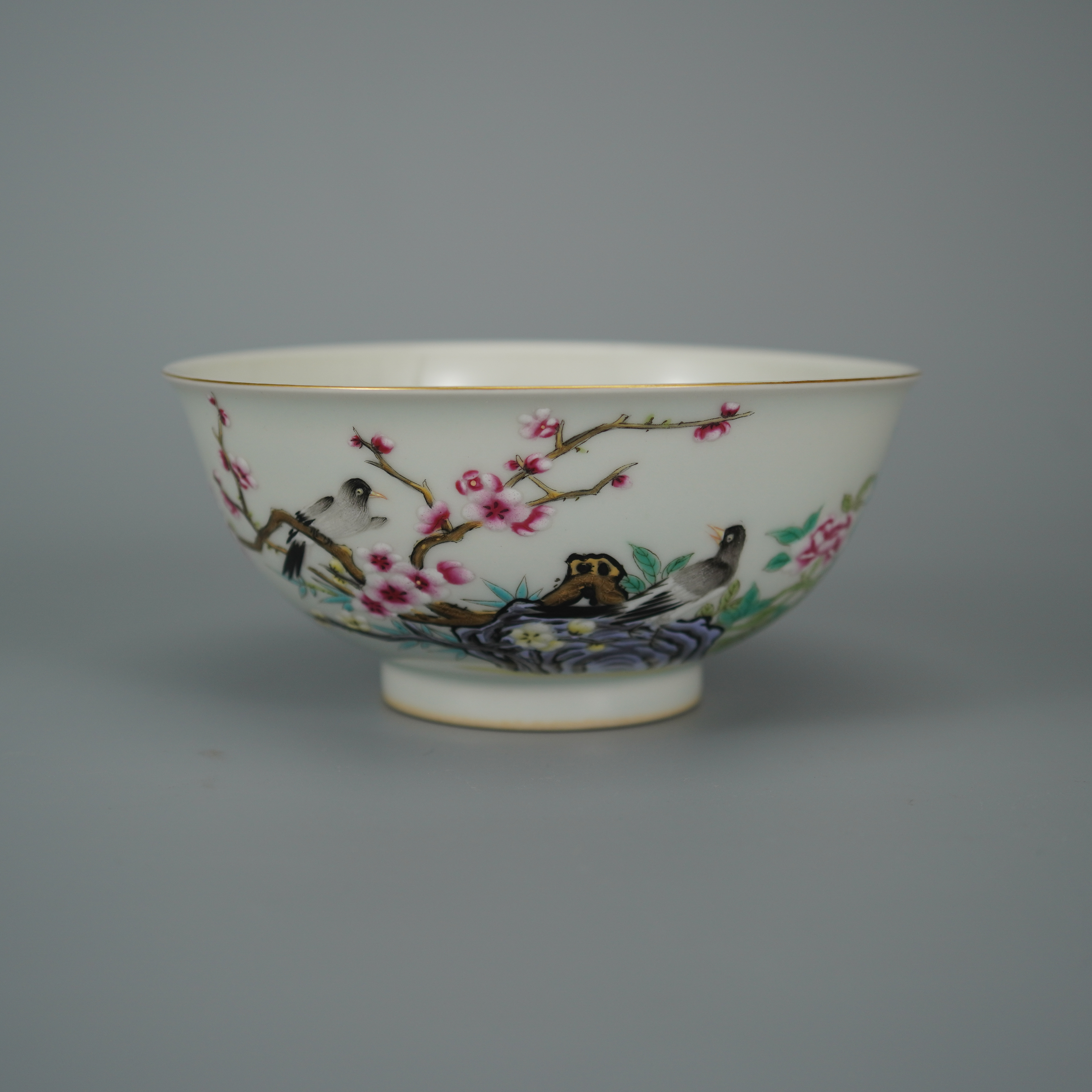 10039雍正粉彩描金喜上眉梢碗