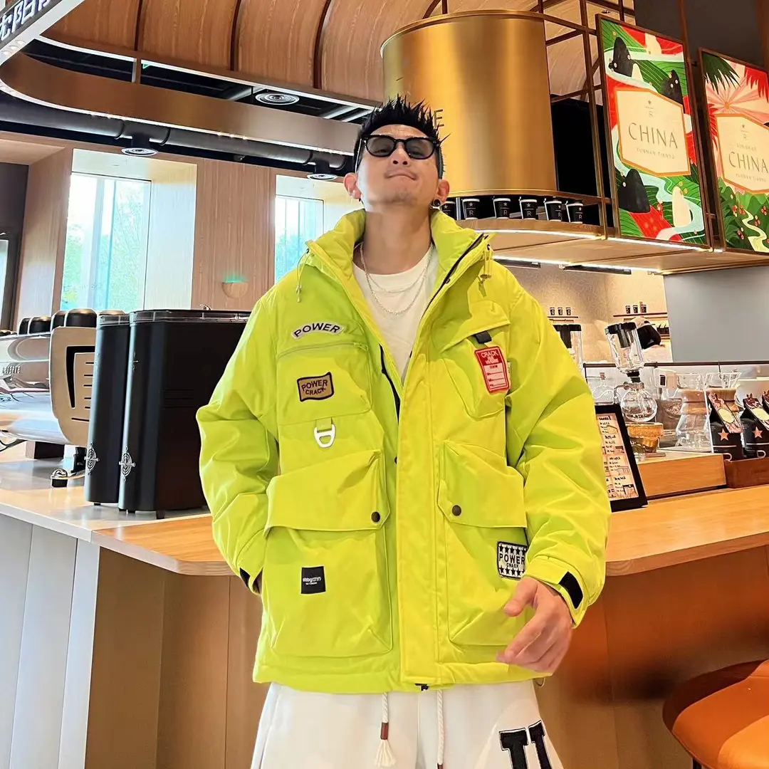 Jeep吉普冬季新款帅气时尚多口袋设计百搭宽松男士工装户外羽绒服