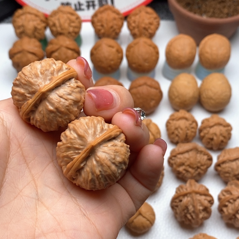 【闪购商品】文玩核桃吊坠易**i