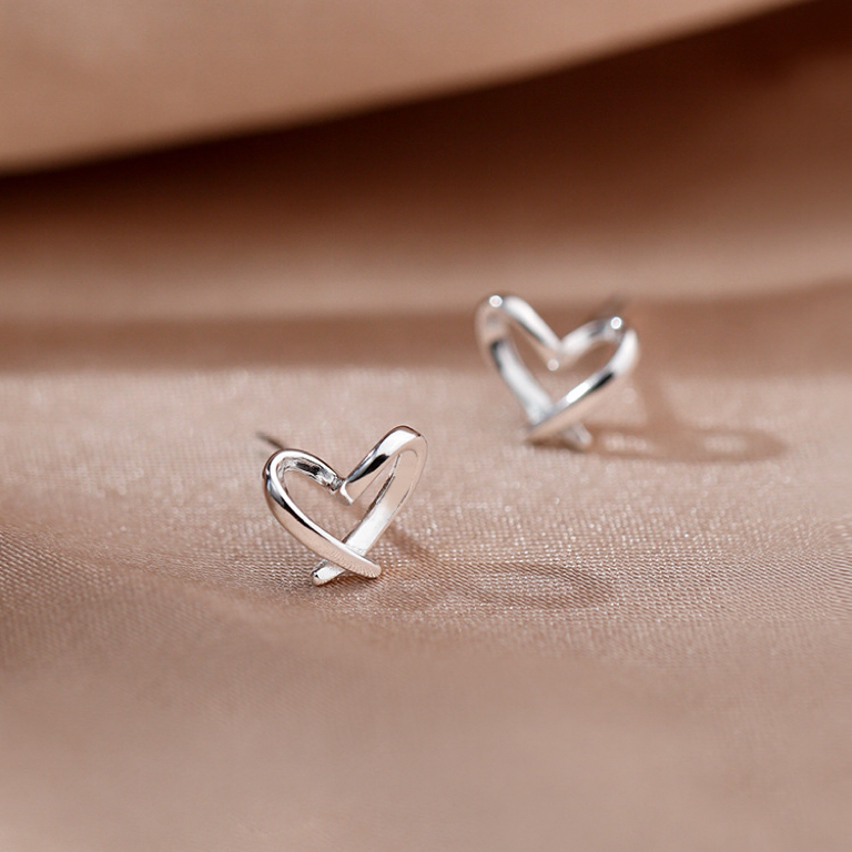 足银耳饰 999纯银免摘桃心爱心耳钉