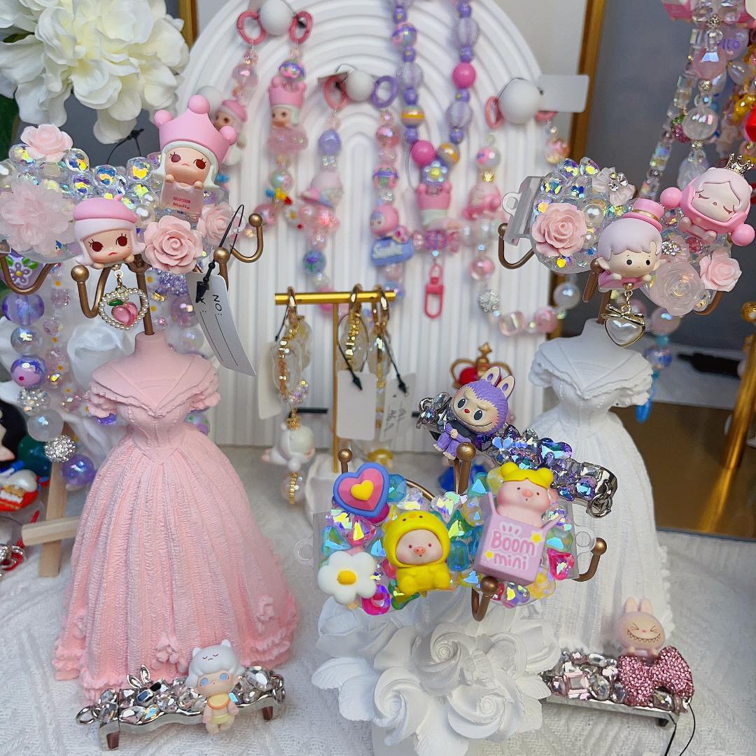 Mo小沫DIY正品萌粒手机链新品手机挂脖胸针挂饰饰品手绘斜跨链