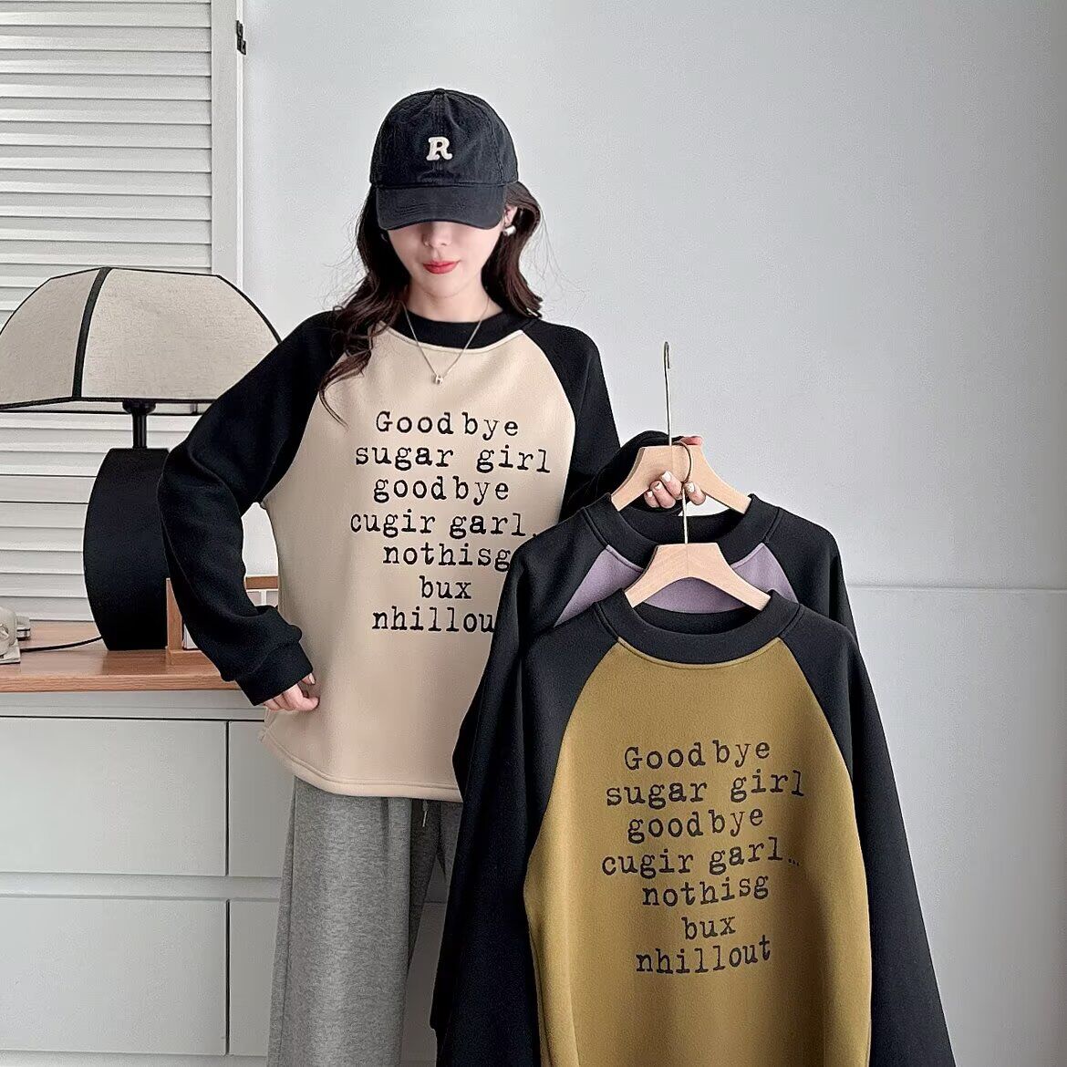 大码胖mm冬季新款显瘦字母印花加绒加厚保暖圆领卫衣百搭休闲上衣